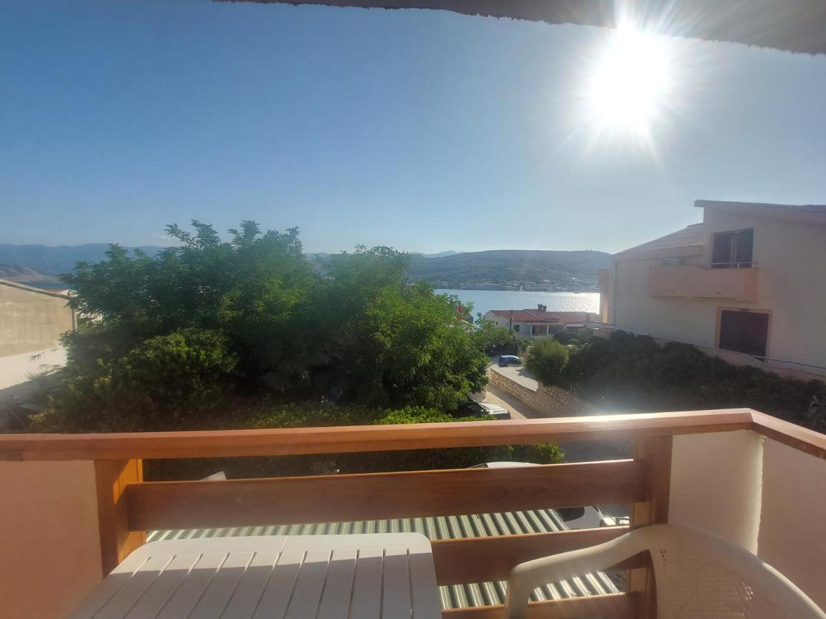 Studio-App Iva, Balcony With Sea View - 50 M From Beach Pag Town Exterior foto